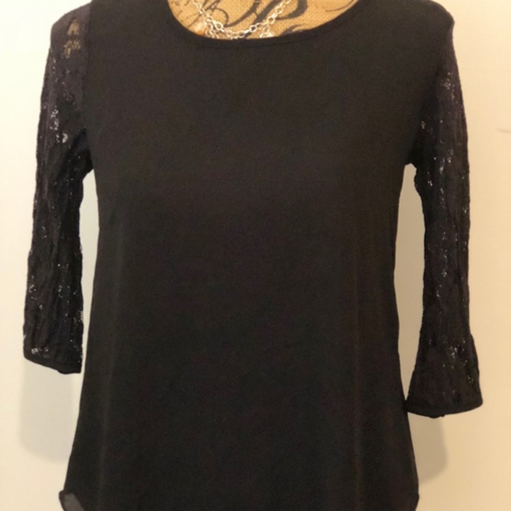 Bella d black shirt